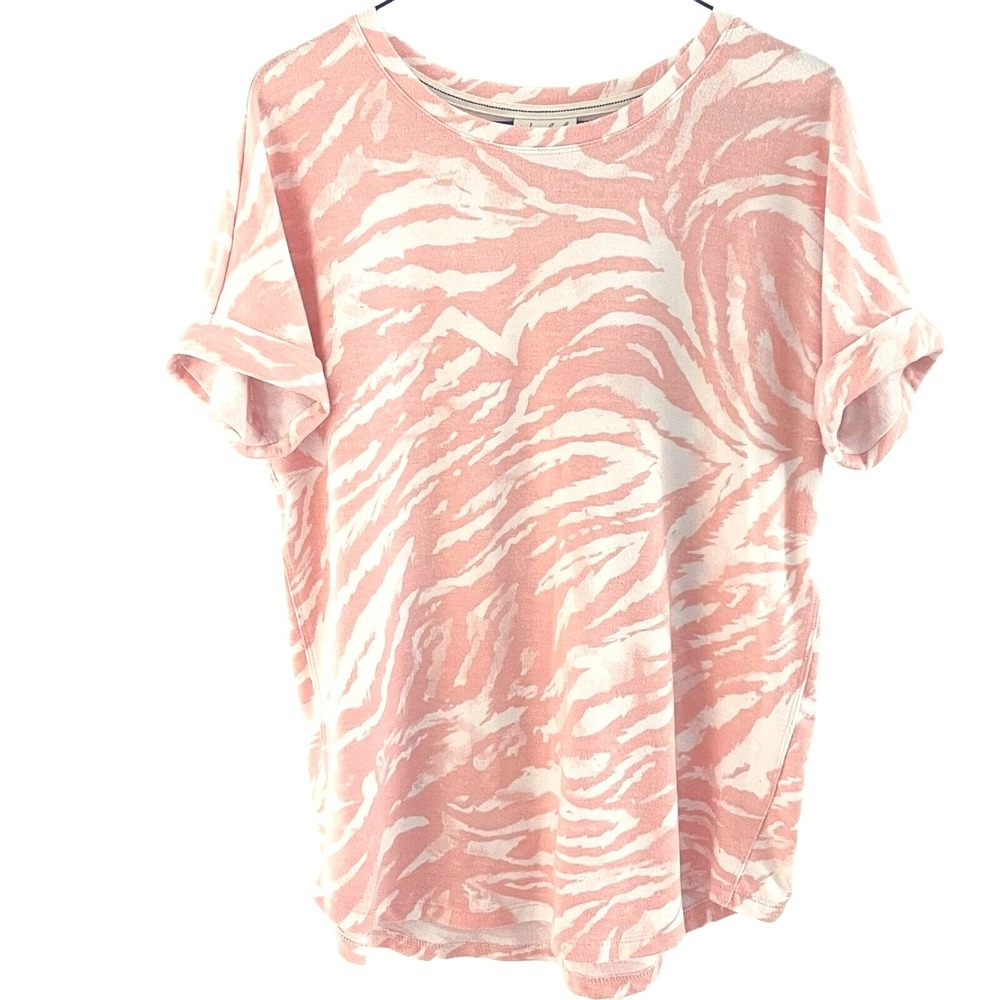 Wonderly Women's S Small Pullover Swirls Short Sleeve Salmon Crew Rayon Blend‎